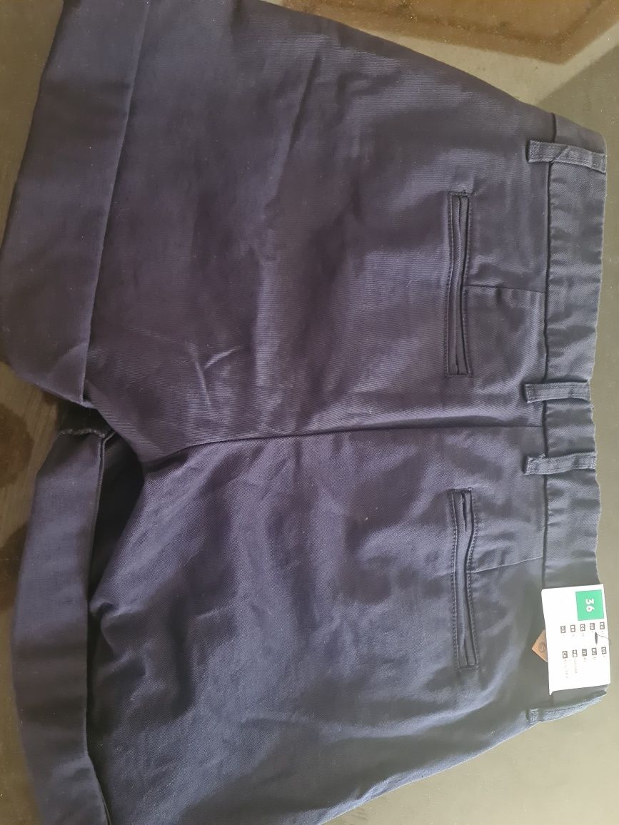 Calções chino novo