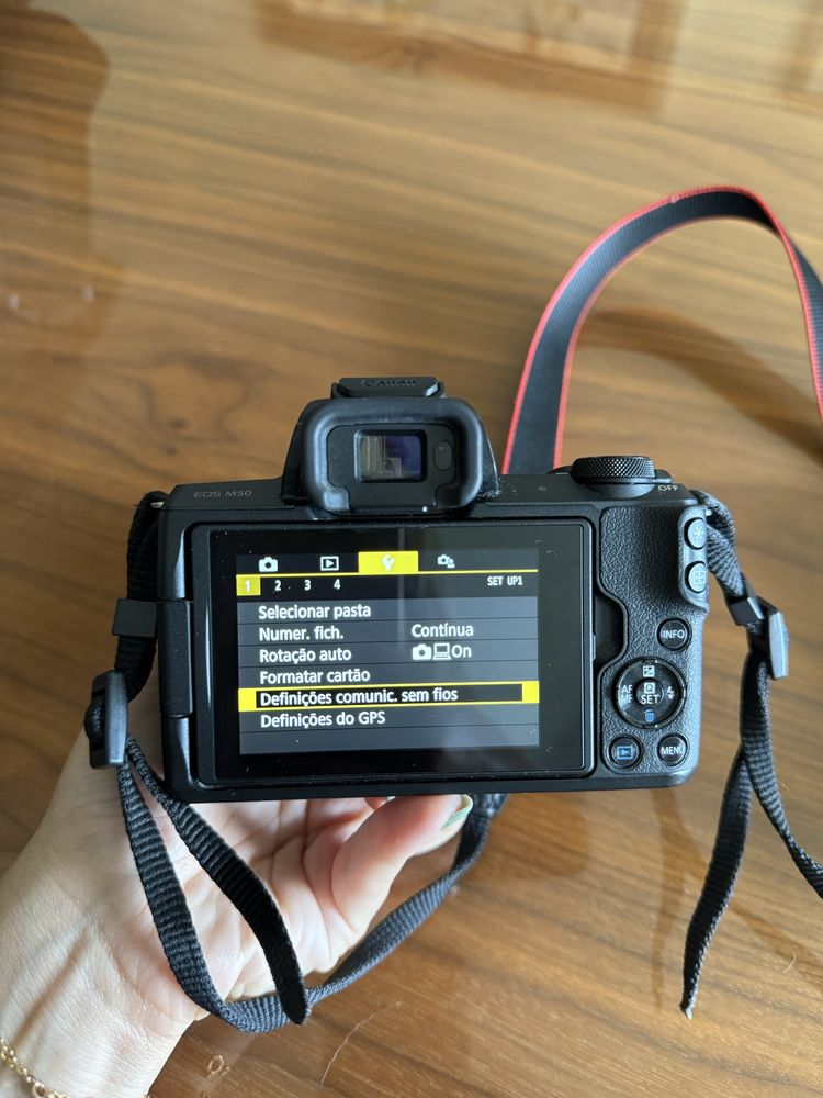 Kit Máquina Fotográfica CANON EOS M50 + EF-M 15-45 Preto + cartão 16gb