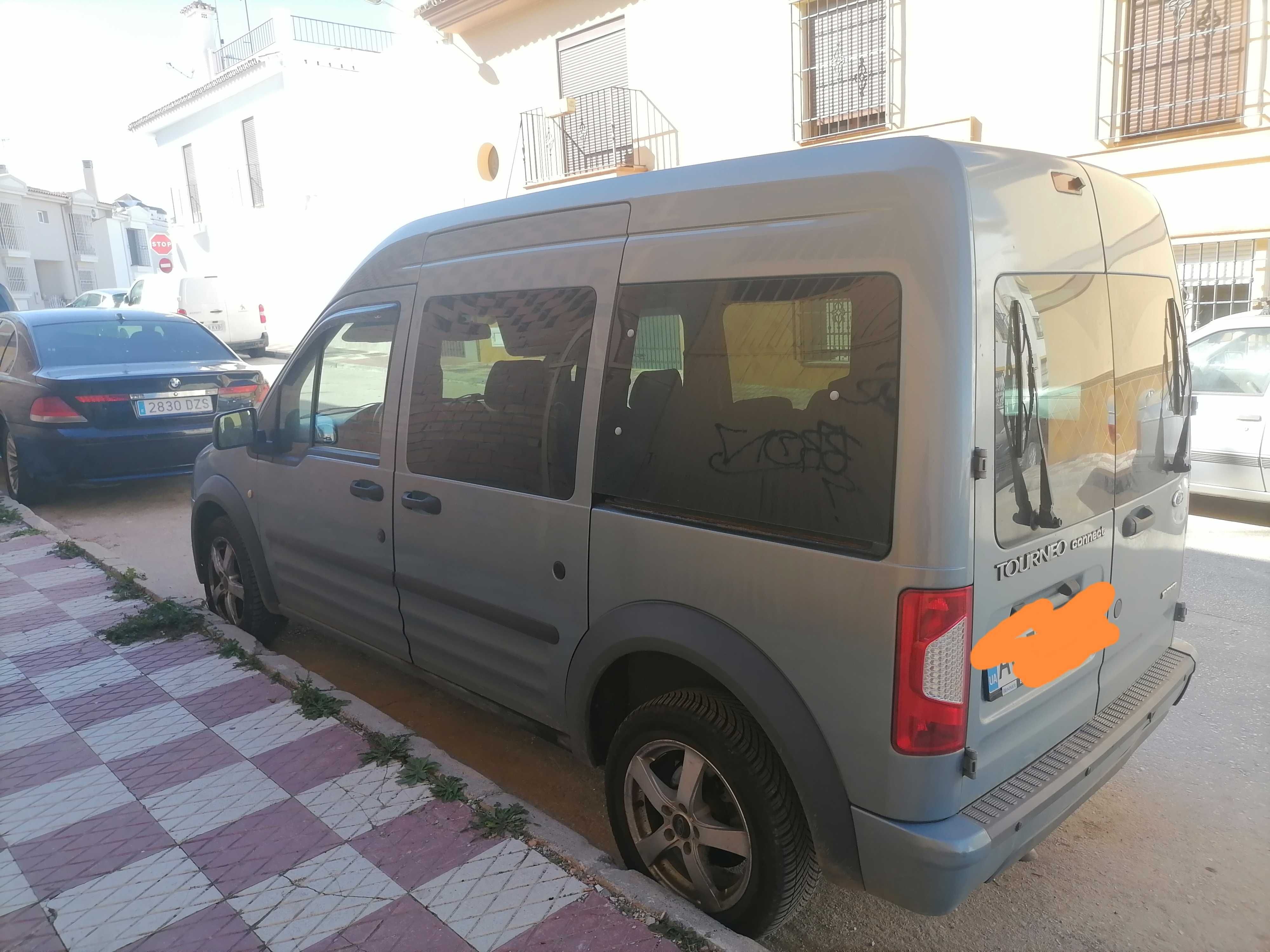 Ford tourneo conect