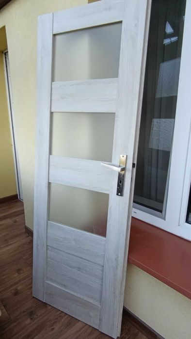 Drzwi pokojowe 70 cm prawe