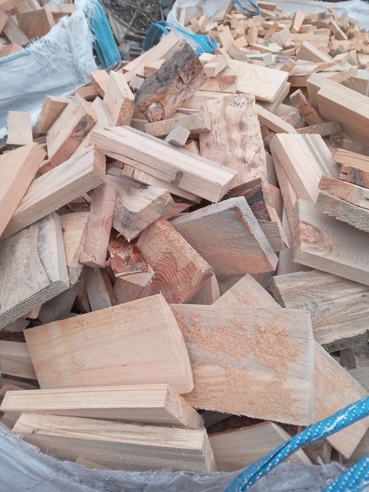Дрова обрізки соснової дошки