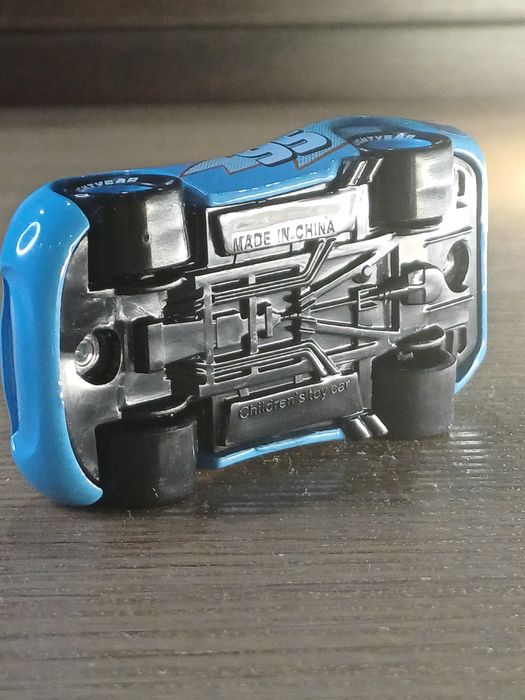 Auta Cars Zygzak McQueen Dinoco niebieski NOWY metalowy skala 1:55