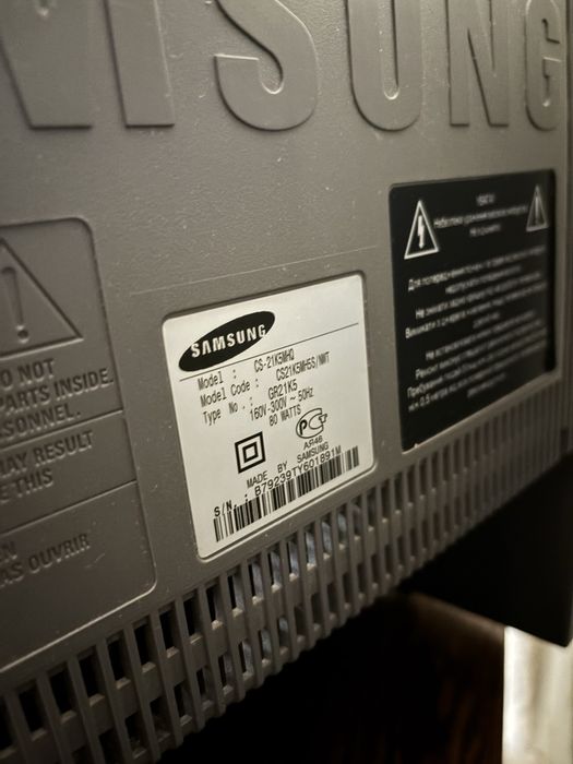 Телевізор Samsung 22 дюйми