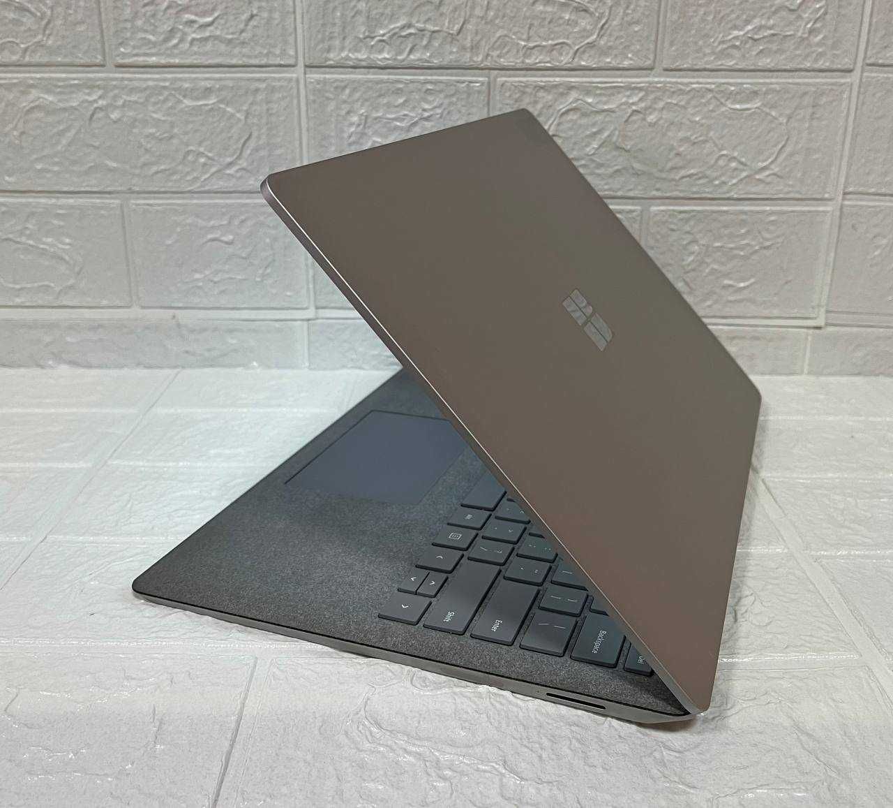 Ультрабук сенсорний Microsoft Surface Laptop 2/Corei7-8650U/16GB/512GB