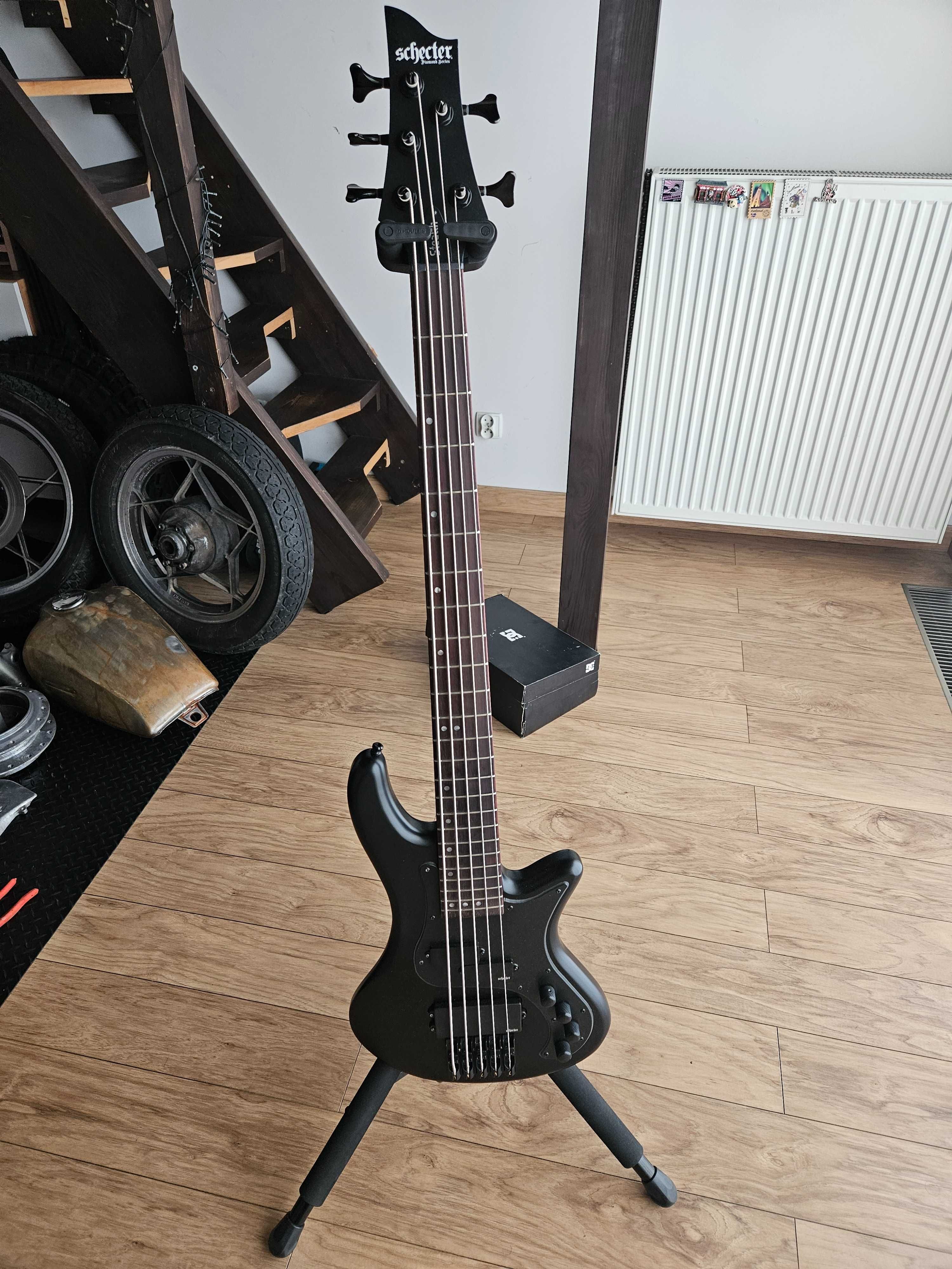 Gitara basowa Schecter Stiletto Stealth-5 Satin Black