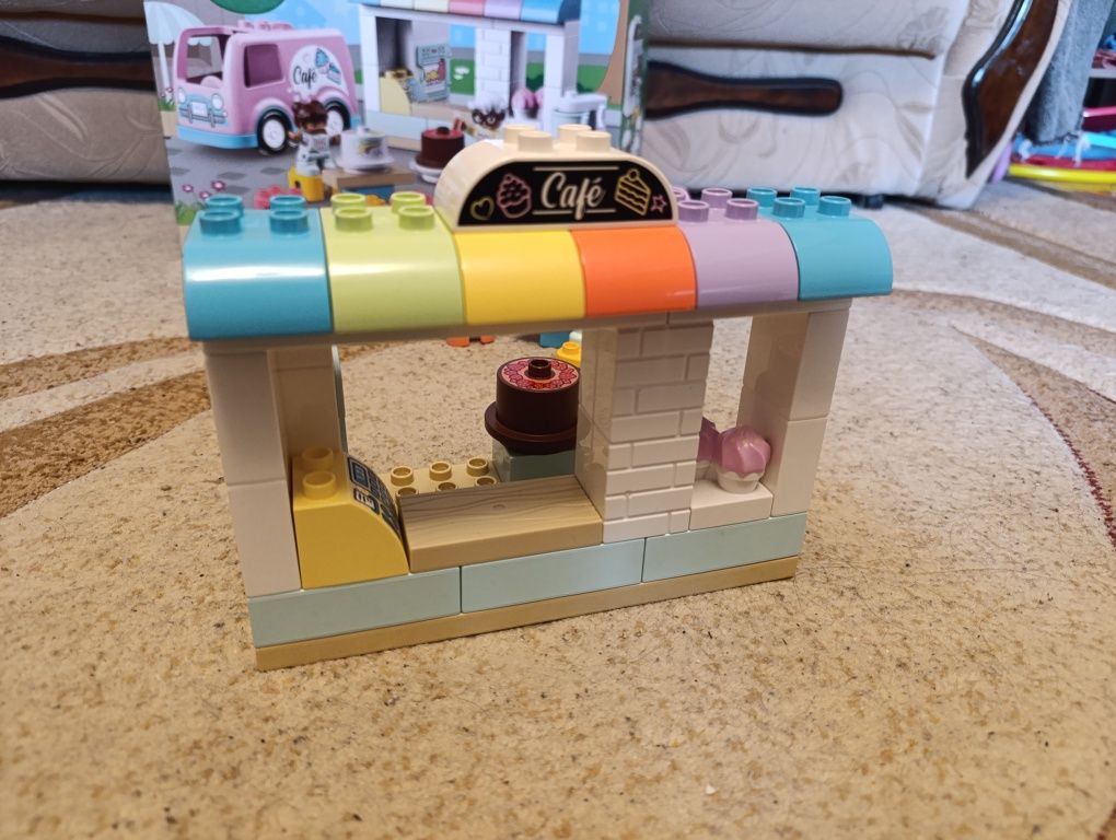 LEGO DUPLO - Cake Bakery.