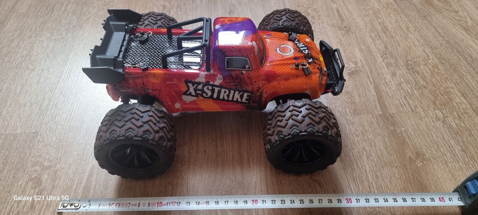 Samochód Auto RC RESORAK MONSTER TRUCK Zdalne Sterowany 45km/h CZER