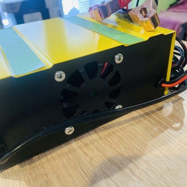 Інвертор 3000 вт з чистою синусоїдою та зарядним пристроєм