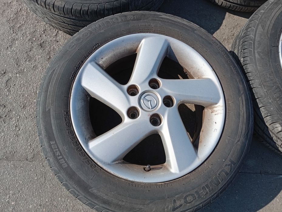 Felgi aluminiowe 16 5x114.3 opony letnie