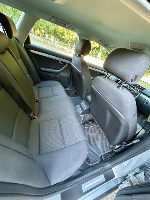 Ауді а4 б7 2008 1.6