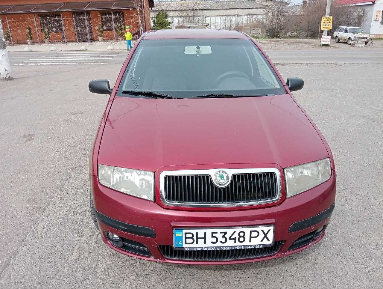 Автомобиль Skoda Fabia 2005 года