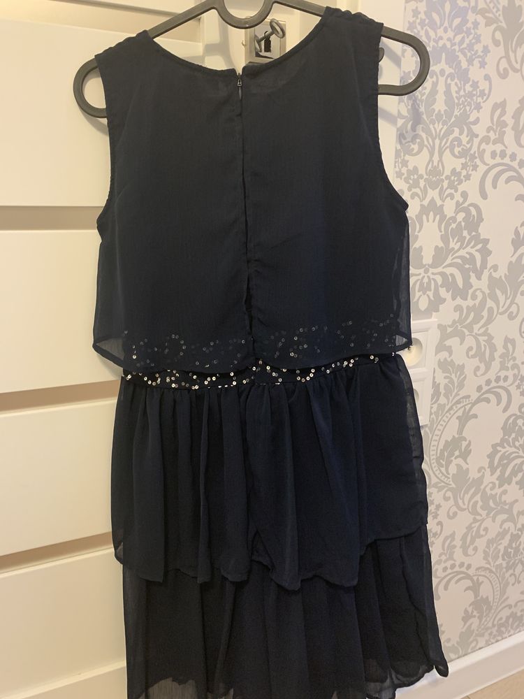 Sukienka elegancka 164cm