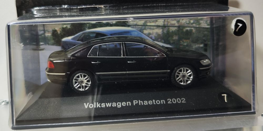 Model auta VW Volkswagen Phateon 1:43 Altaya Ixo Minichams