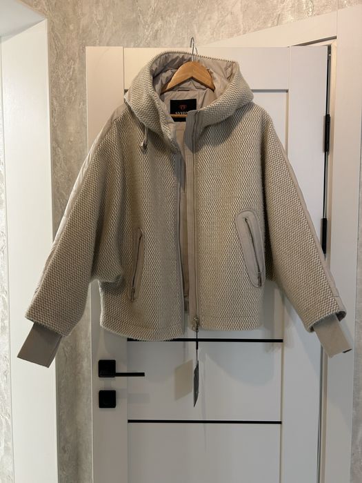 Куртка жіноча нова