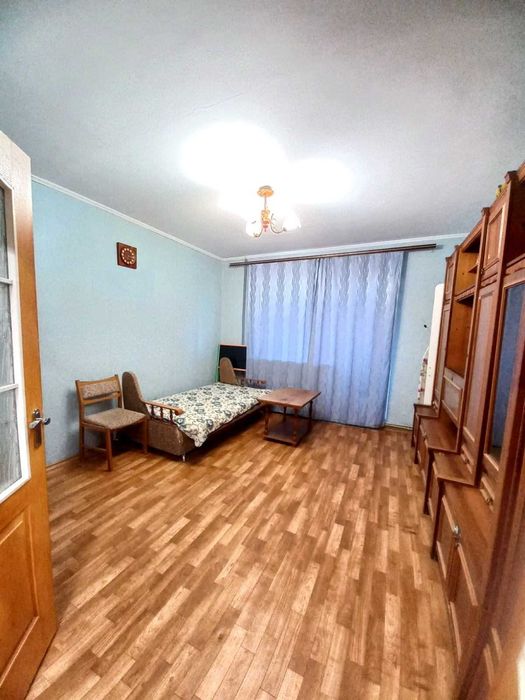 Оренда 3 кім на Жадова