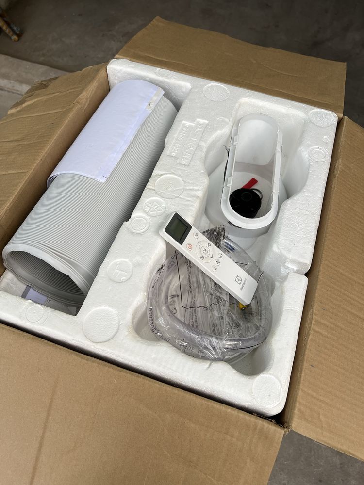 Кондиционер Electrolux EACM-13 CL/N3