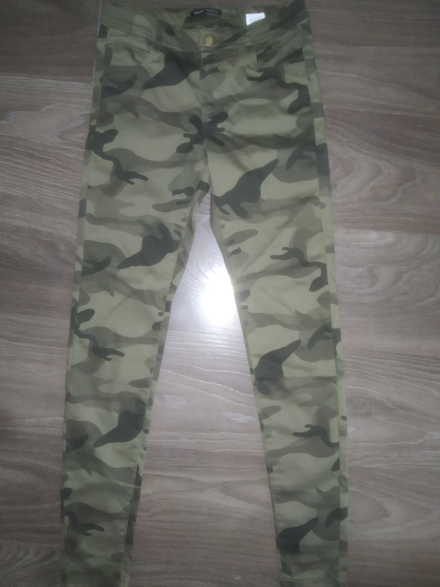Spodnie damskie moro Cropp xs