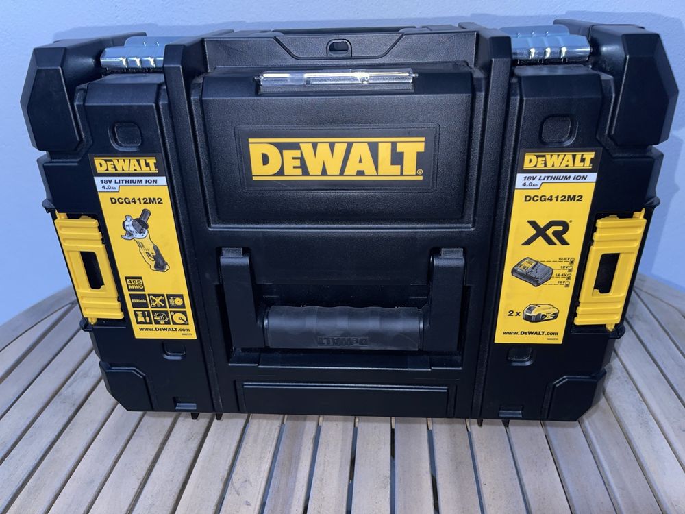 Rebarbadora DeWalt 18V XR 125mm DCG412M2 c/ 2 Baterias 18V 4Ah
