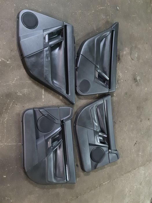 Opel vectra c Boczki skóra roletki