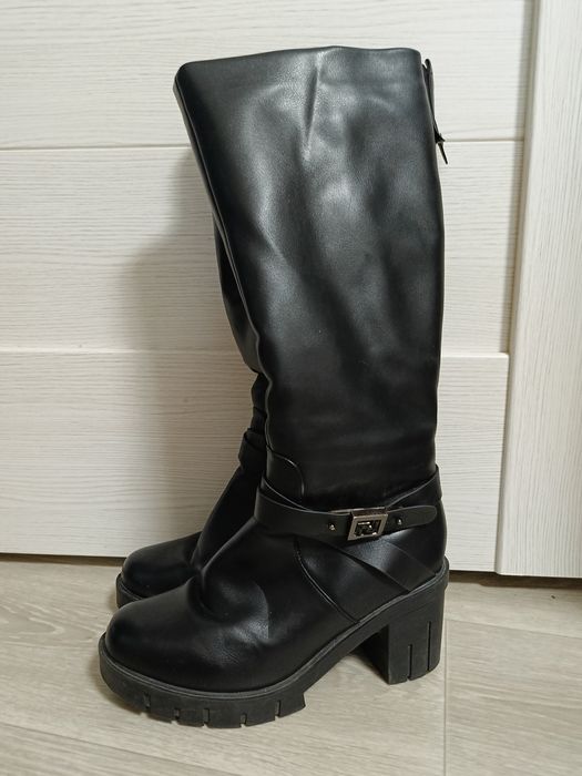 Зимние сапоги 40р