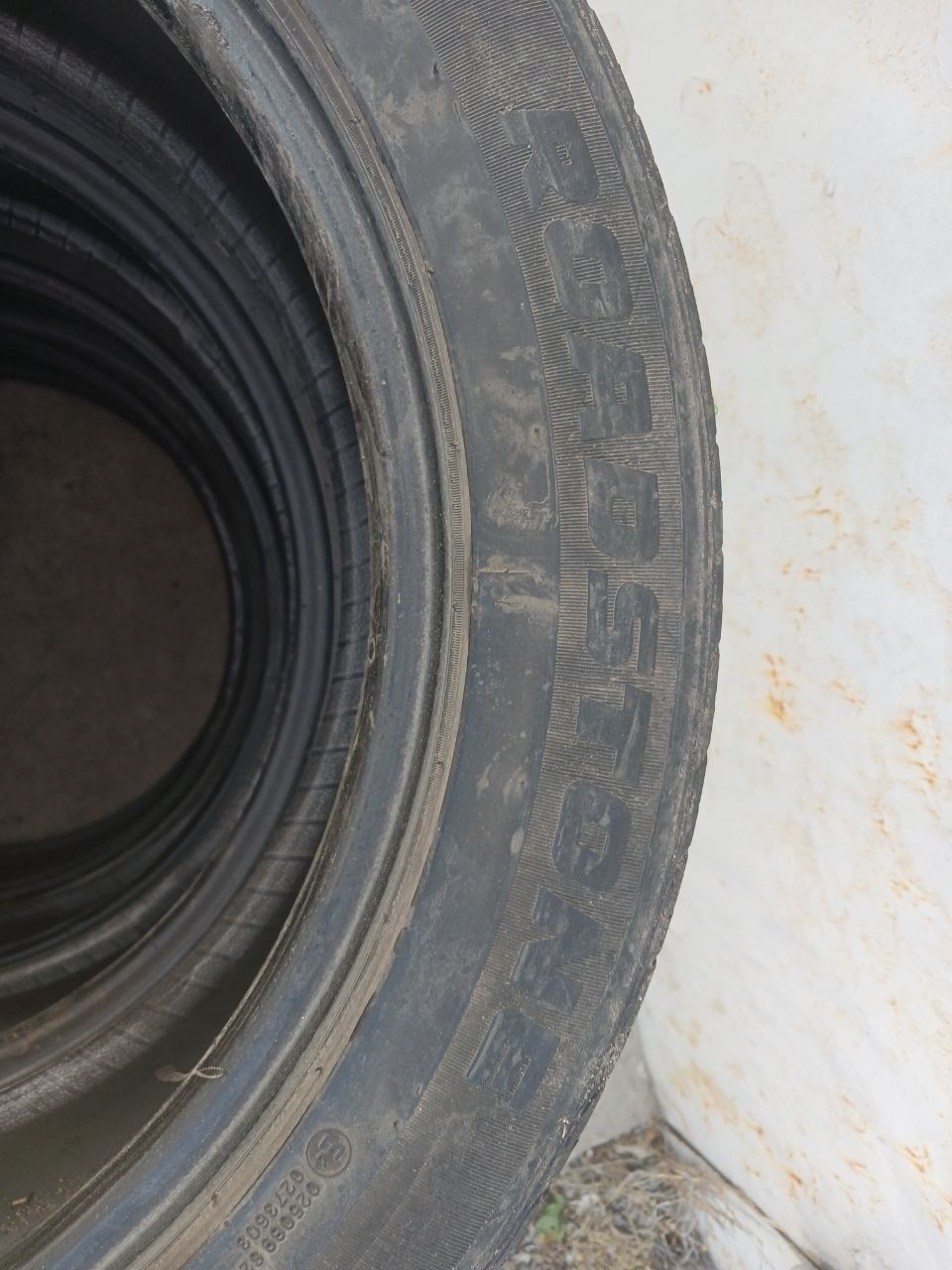 Резина лето roadstone 225/55/19