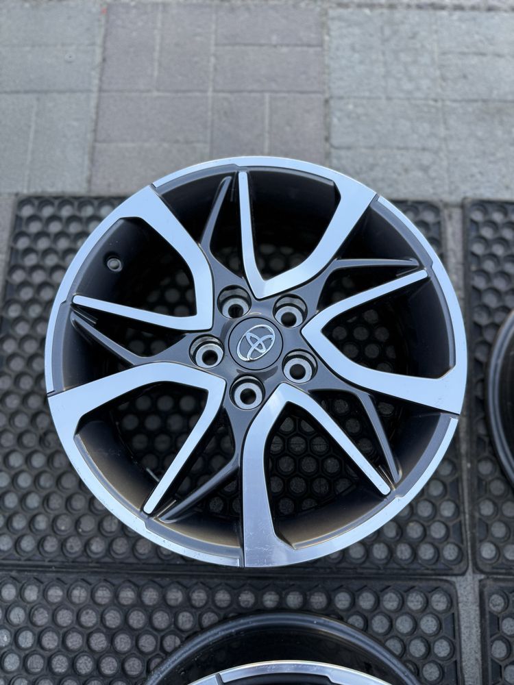 Диски оригинал Toyota camry 70 avalon rav4 chr lexus es is 5 114,3 r17