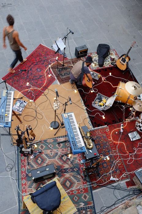 Співак в пошуку гурту