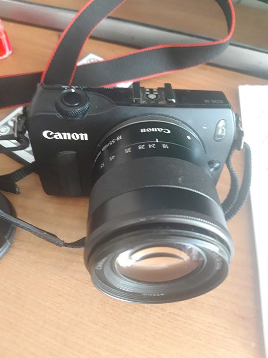 Canon EOS M Kit EF-M 18-55 IS STM Kit SPEEDLITE 90EX