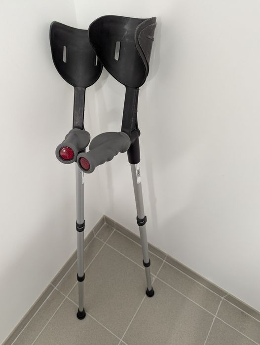 Ergonomiczne kule łokciowe / inwalidzkie / rehabilitacyjne