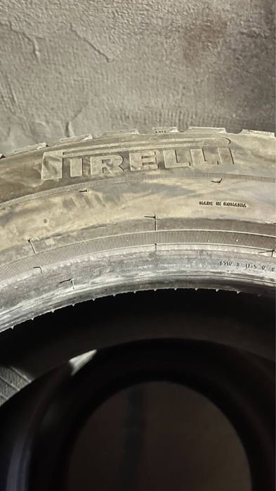 Комплект зимової гуми 275/45/20 Pirelli