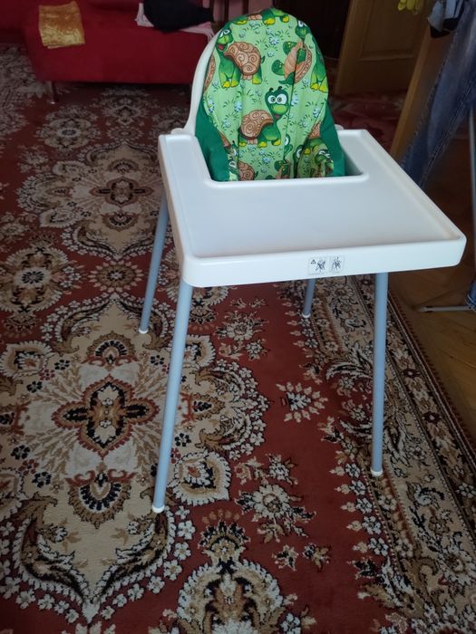 Крісло для малюків дитяче