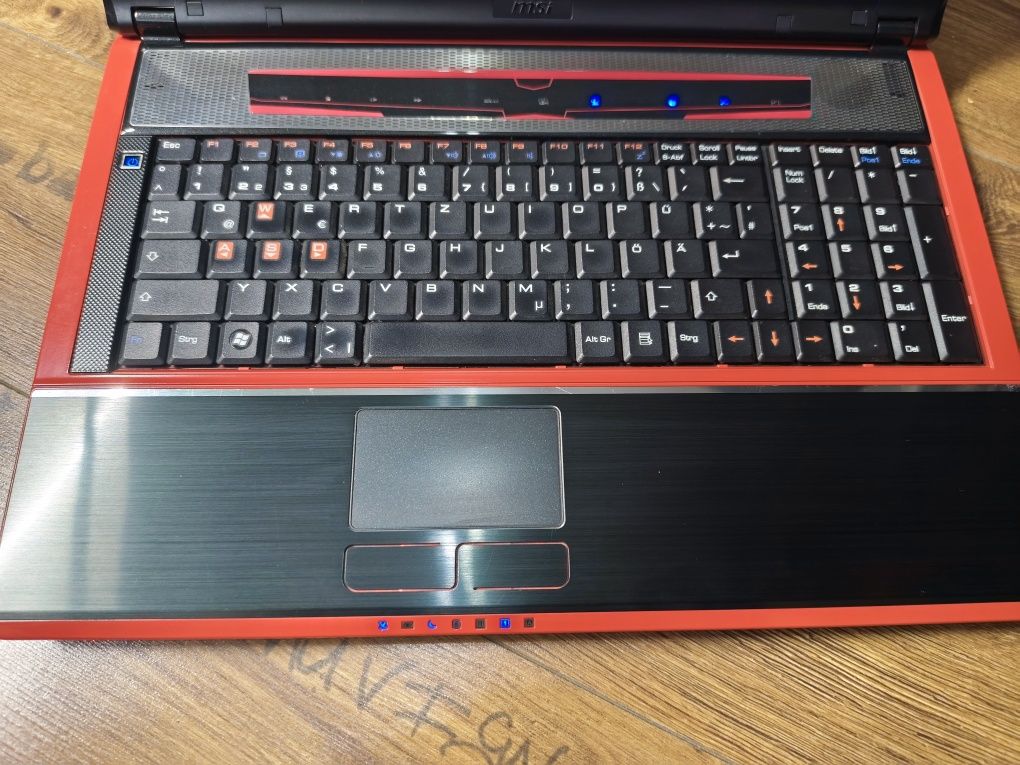 Laptop MSI GT740 i7