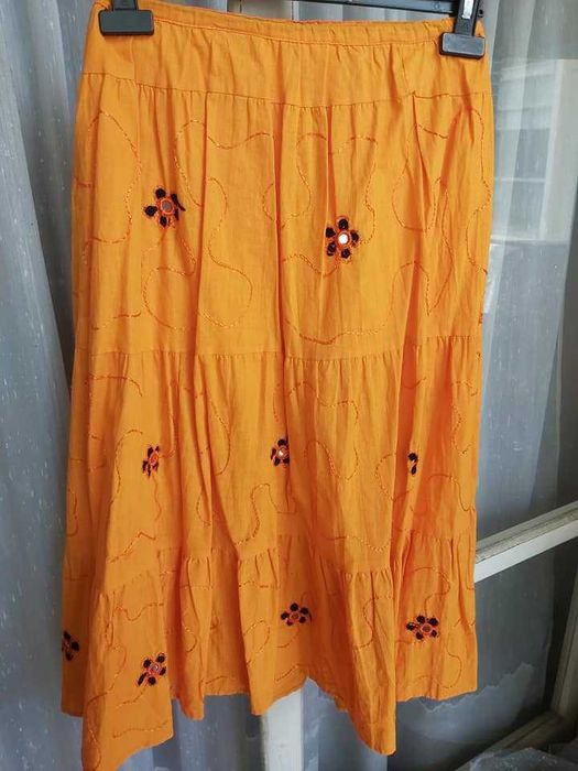 Saia Forrada c/ Aplicações de Vidrilhos, Tam. S/M/L (Estrear)