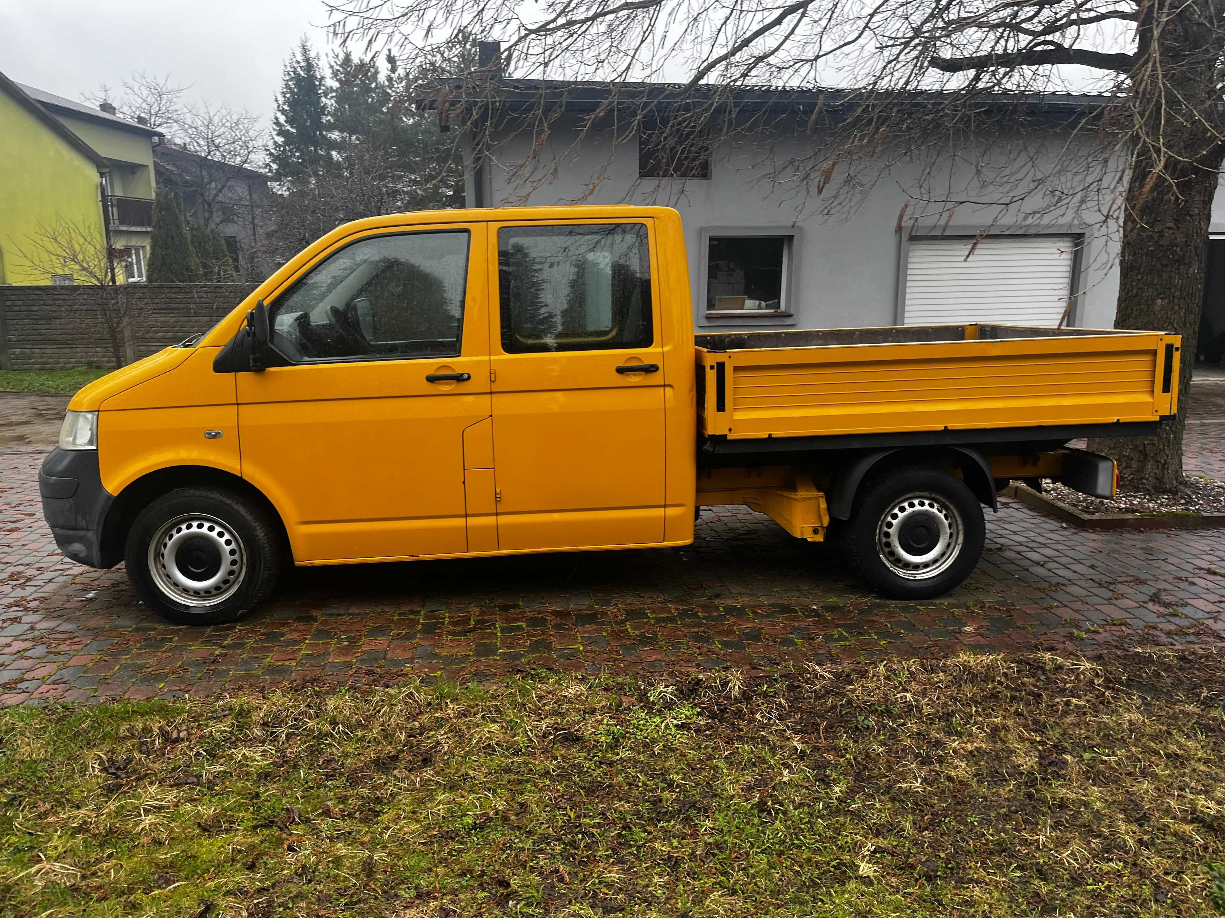 Volkswagen Transporter T5 2.5 TDI Doka brygadówka