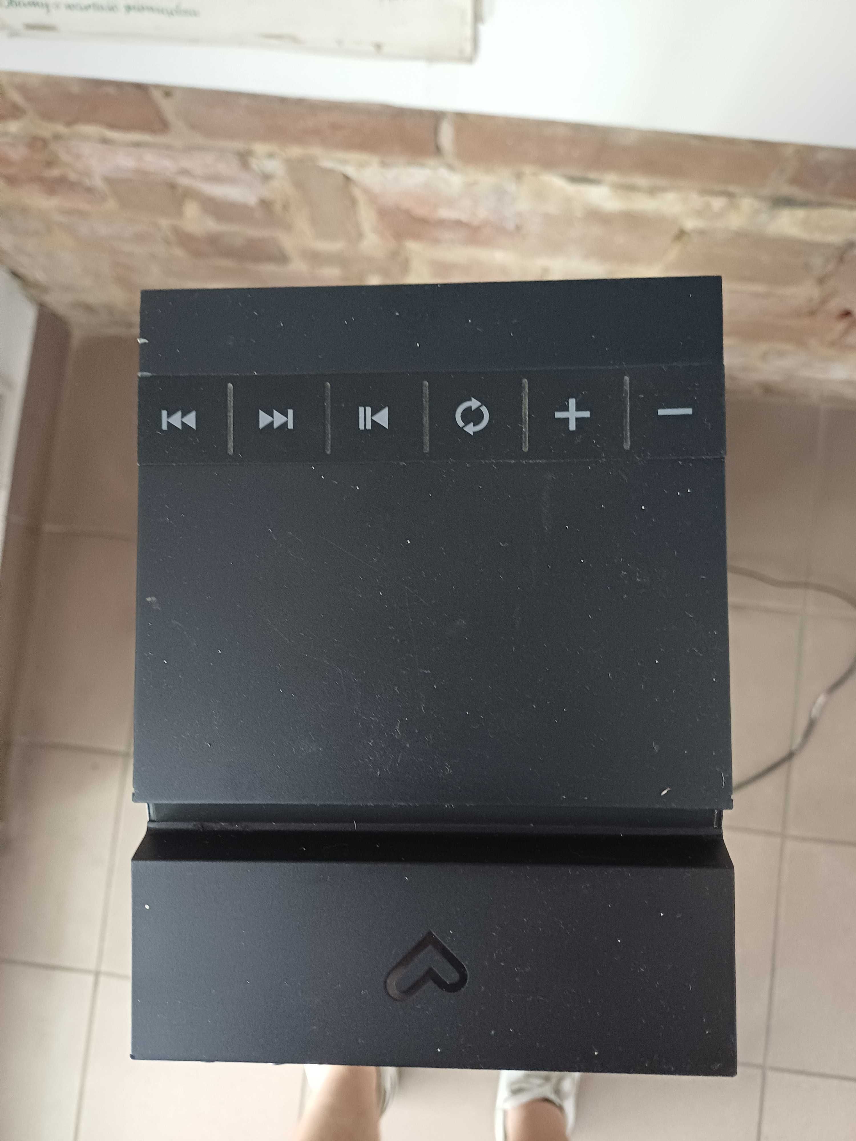 (2227/25)Głośnik bluetooth Energy Tower 3G2 pilot