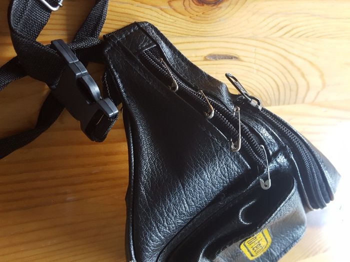 Nerka/ saszetka na dokumenty i hajsy Hi-tech