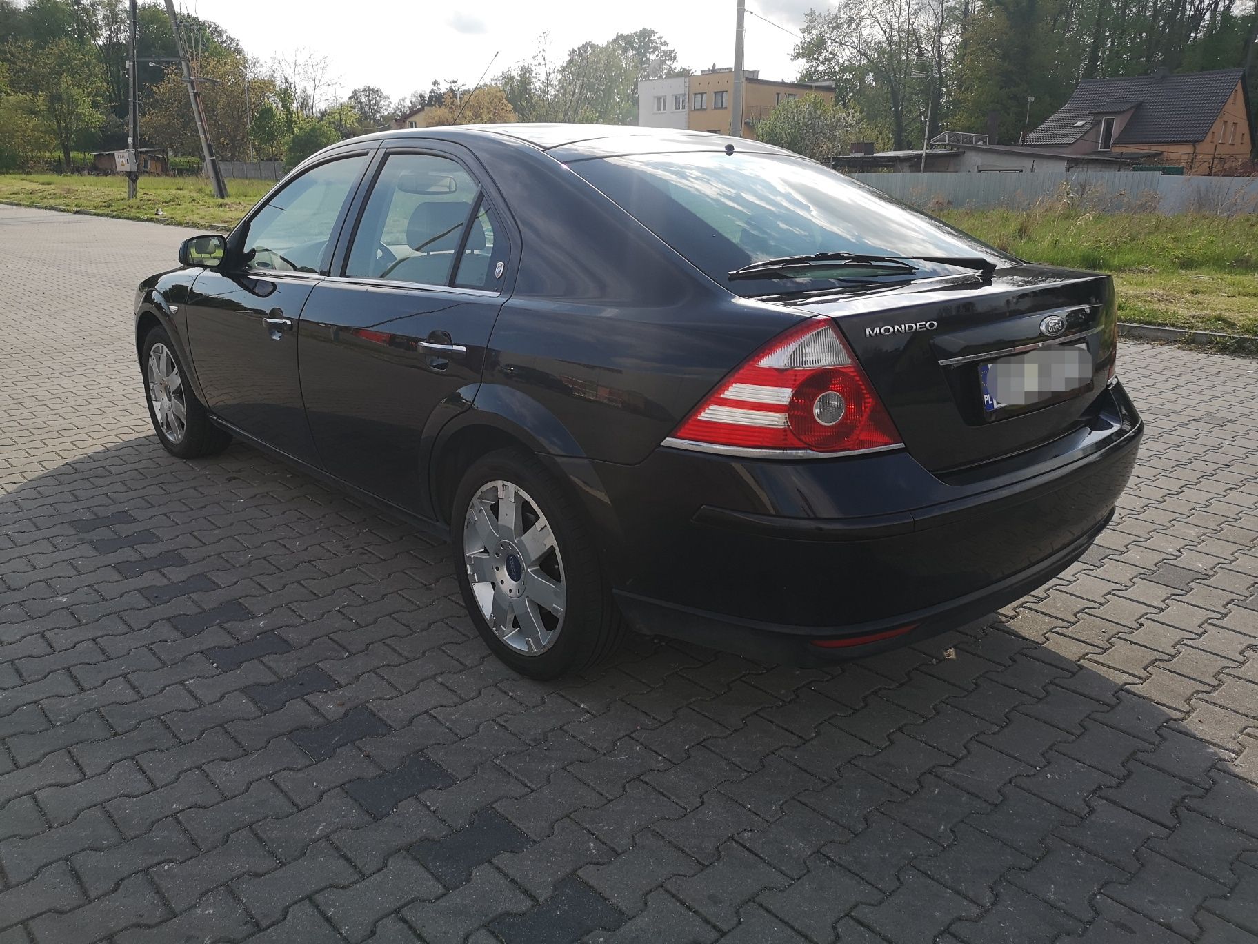 Ford Mondeo MK3 1.8 Ghia / Skórzane fotele. PRYWATNIE