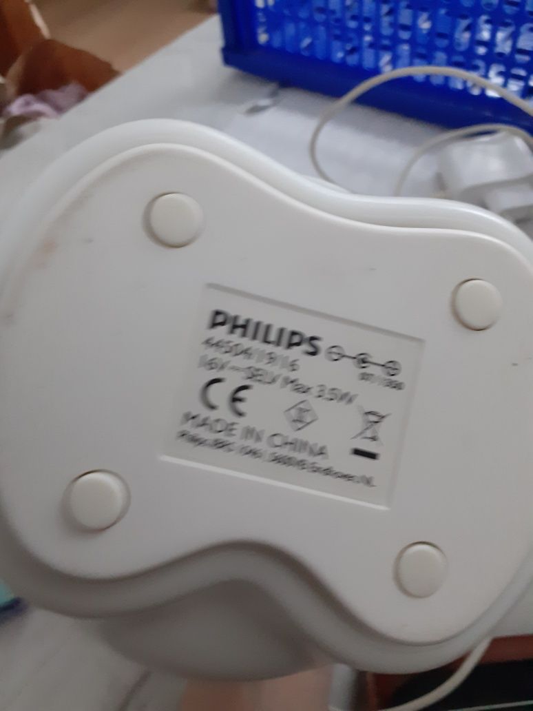 Lampka dla dzieci philips ze sterowaniem dzien noc