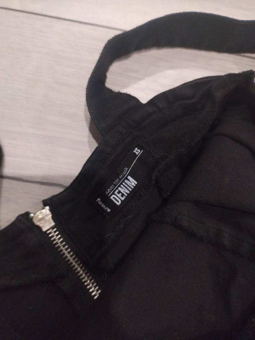 Sukienka mini jeansowa czarna na ramiączkach tuba obcisła