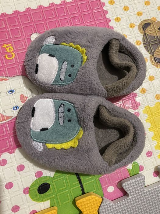 Взуття для дому чи садочка 24-25 р