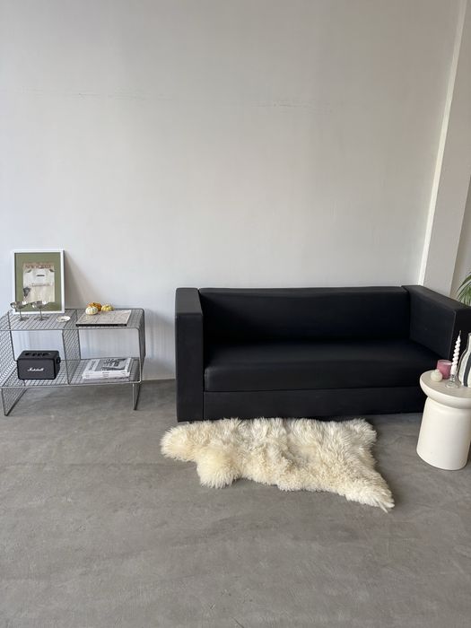 Чорний диван Одеса самовивіз
