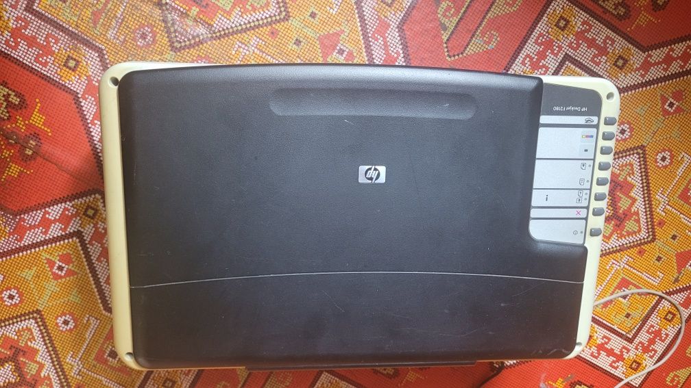 Продам МФУ БФП принтер сканер ксерокс HP DeskjetF2180