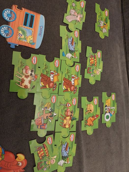 Magnesy danonki literki pociąg puzzle