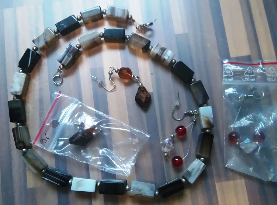 4 kolczyki + naszyjnik + kamienie szlachetne z Maroka