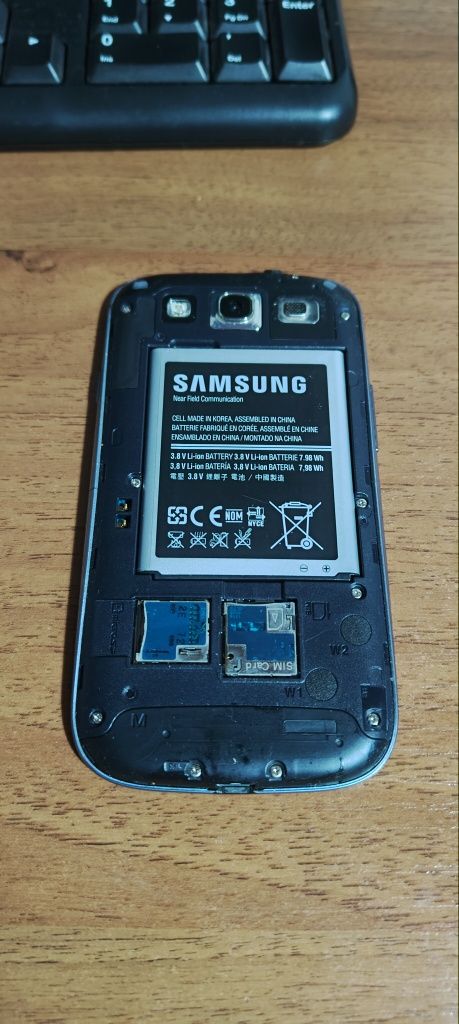 Samsung S3 в хорошому стані меню телефону навіть не глючить