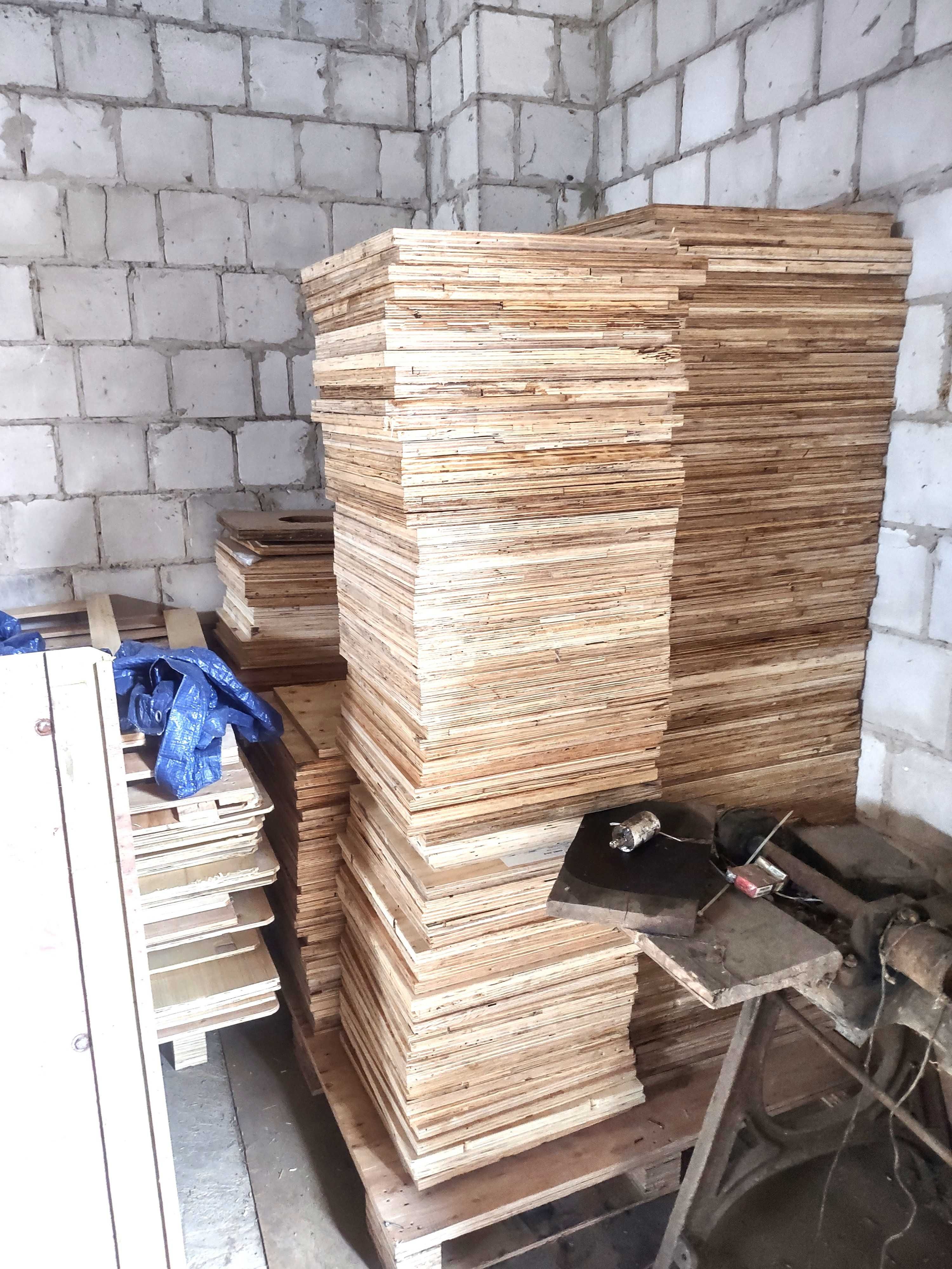 Sklejka na Ule, Skrzynki, Donice ITD... cena 0,30zł za 1kg.