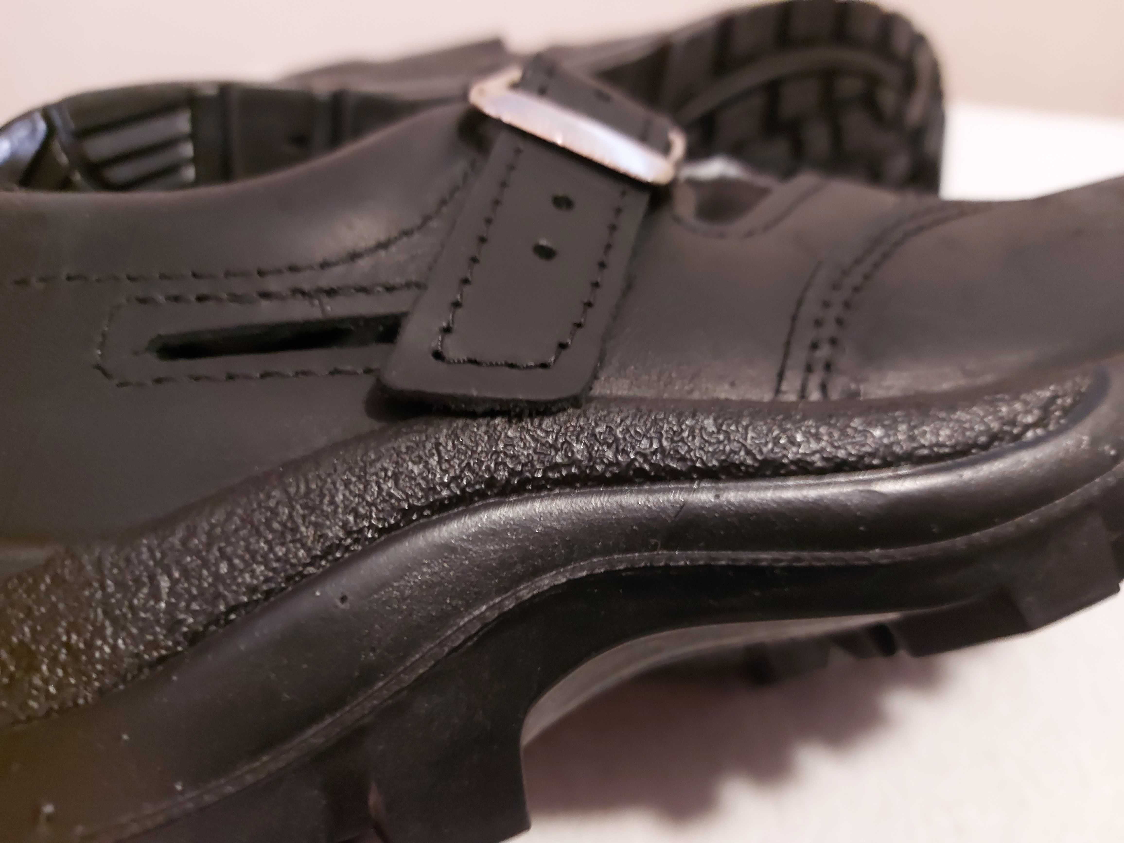 Buty robocze z metalowym noskiem 40