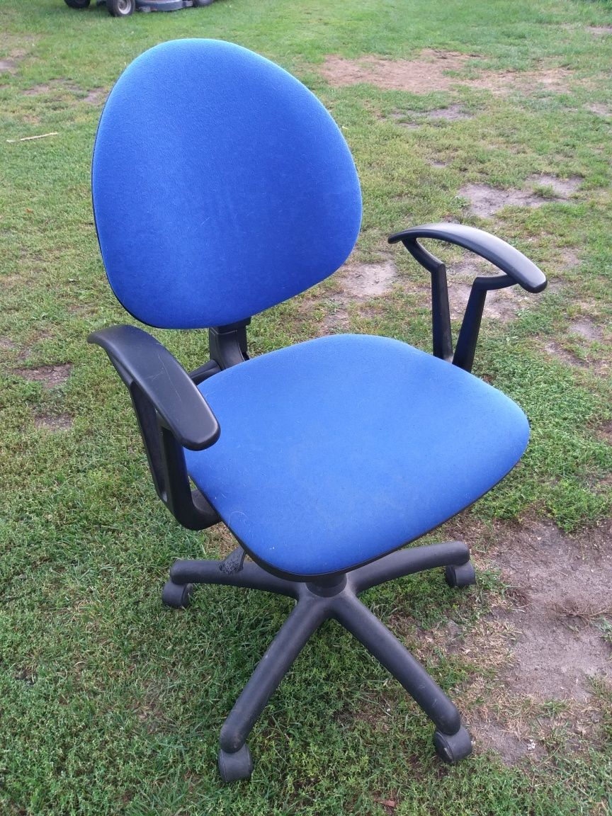 Krzesło krzesełko do biurka obrotowe biurowe