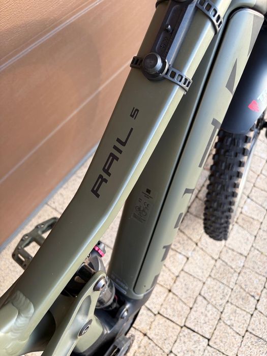 Rower elektryczny trek rail 5 full sus