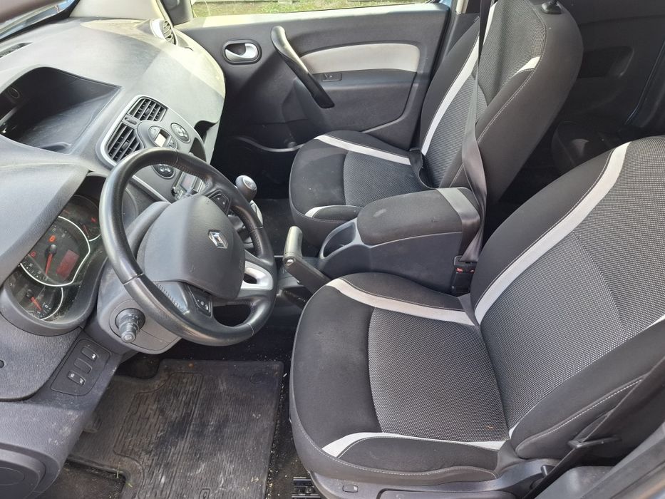 Renault Kangoo 1.5 dci, 5 osobowy, 74000km przebieg .